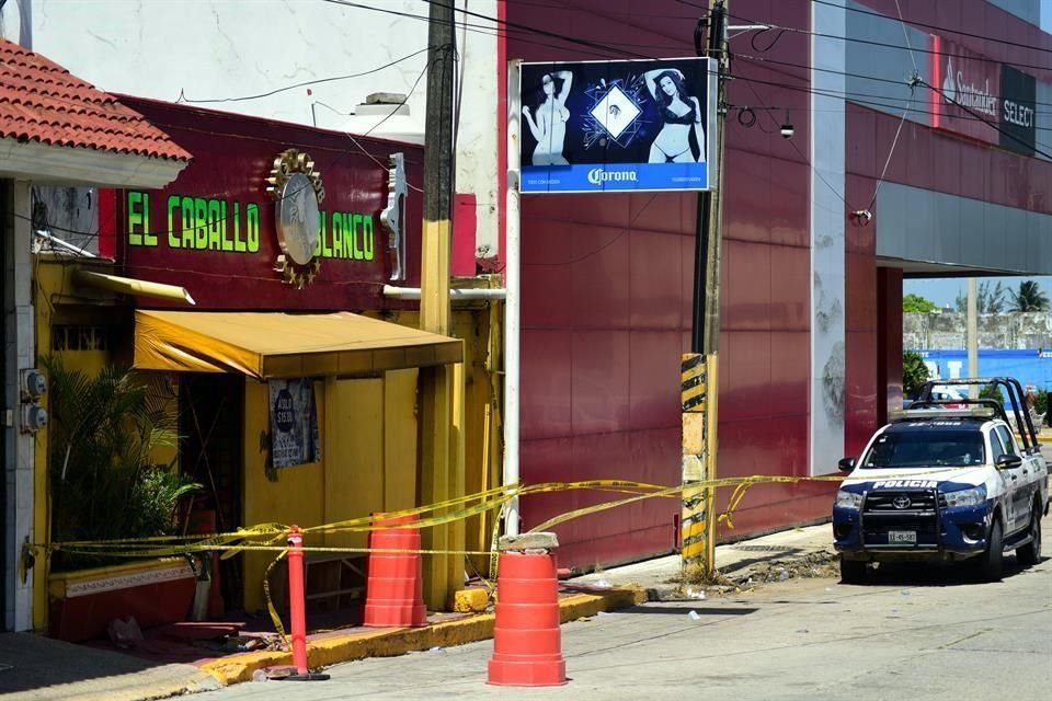 El 27 de agosto, sujetos atacaron el bar 'El Caballo Blanco', ubicado en Coatzacoalcos, Veracruz.