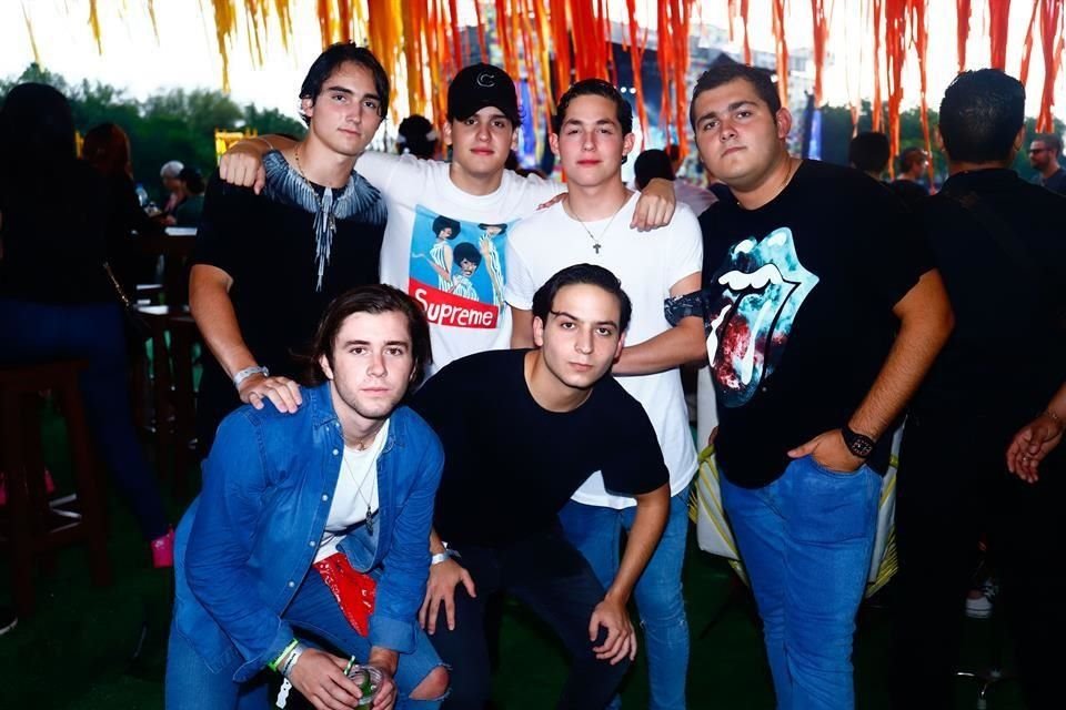 Patricio Guerra, Luis Muñoz, Diego Valdés, Santiago Flores, Marcelo Molina y Maximiliano Salinas
