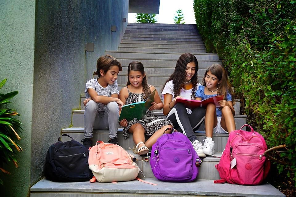 Los colegios de la Ciudad recibieron a sus alumnos para el nuevo ciclo escolar 2019-2020, entre ellos los hermanos Ortega Dibildox. FOTO: Nicolás, Regina, Natalia y Juliana Ortega Dibildox