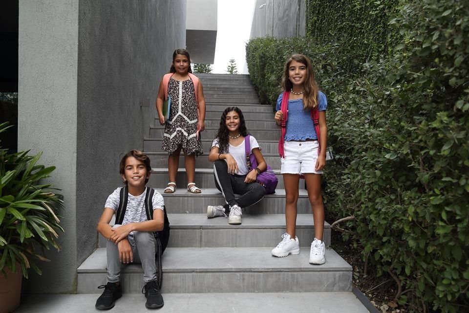 Nicolás, Regina, Natalia y Juliana Ortega Dibildox