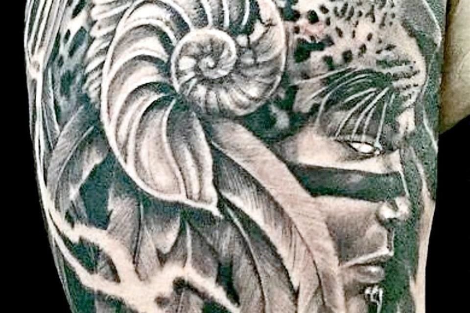 La propuesta realista la encuentras en Tatuaje de Reyes.