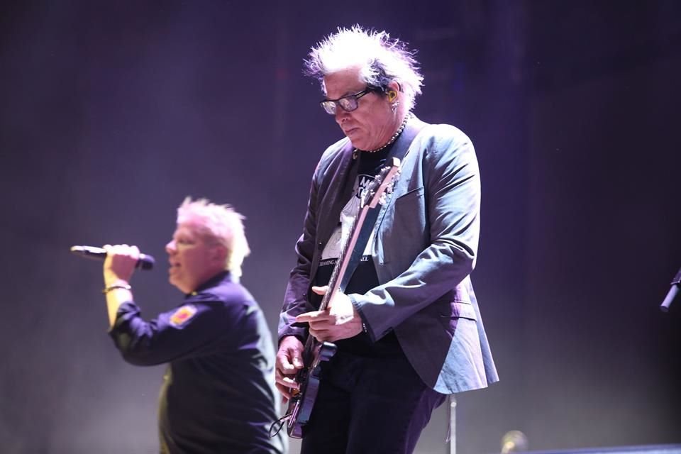 El músico reclamó que sus compañeros lo están dejando fuera de los derechos sobre el nombre de la banda.