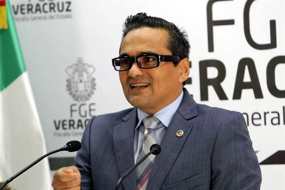 Jorge Winckler Ortiz fue separado temporalmente del cargo de Fiscal General de Veracruz por el Congreso local.