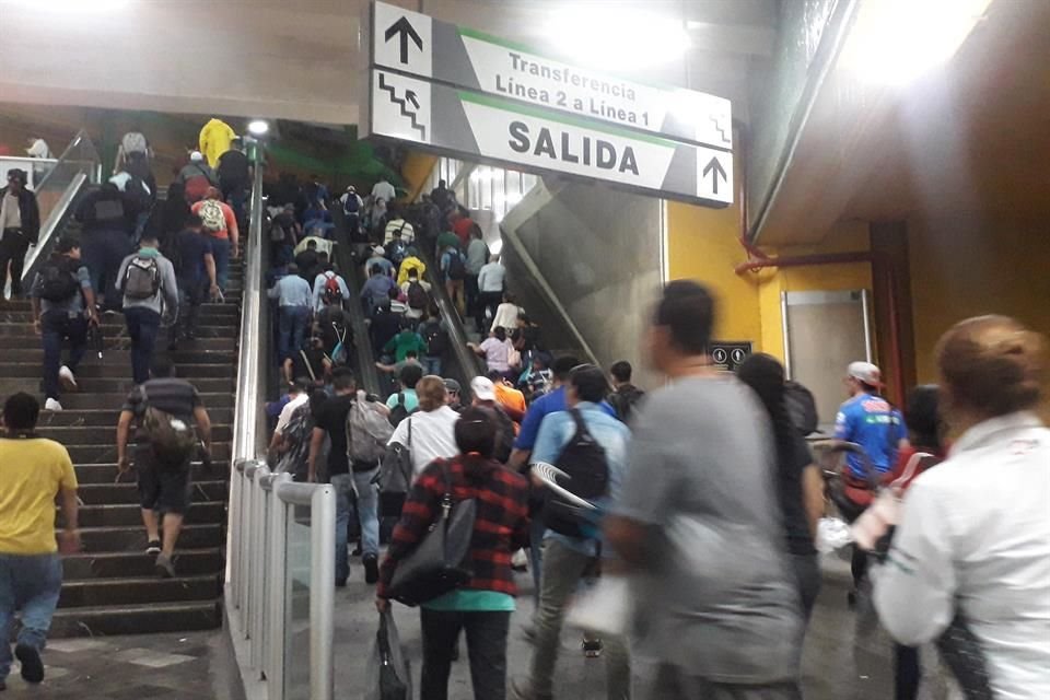 Esto debido a que la jornada laboral se acortó para algunos empleados y trabajadores que se trasladan en transporte público.