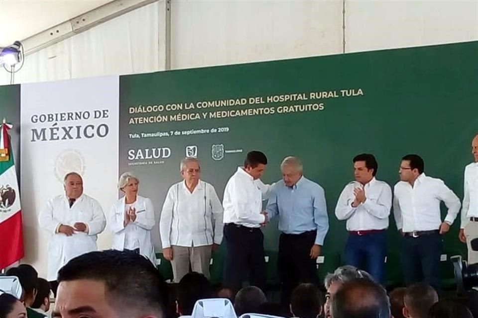 Minutos antes, Cabeza de Vaca había asegurado que existe una mejora en la seguridad pública en el Estado, pues ahora ya se puede circular por las carreteras.