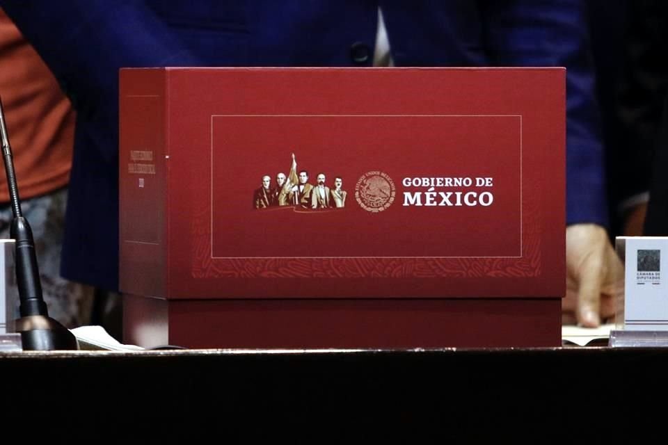 La Secretaría de Hacienda entregó al Congreso federal el Paquete Económico 2020.