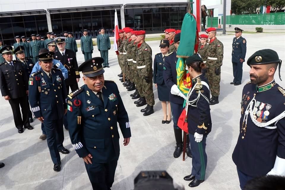 La ceremonia de bienvenida fue en la Escuela Militar de Ingenieros, en el Edomex.
