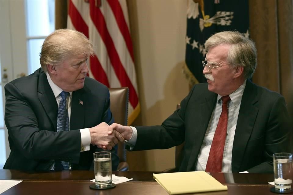 Trump aseguró que sus ideas respecto a Cuba y Venezuela eran más duras que las de su ex asesor de seguridad John Bolton.