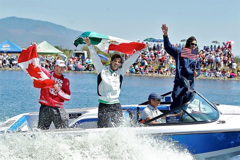 En los Juegos Panamericanos de Guadalajara 2011, donde se llevó medalla de bronce.