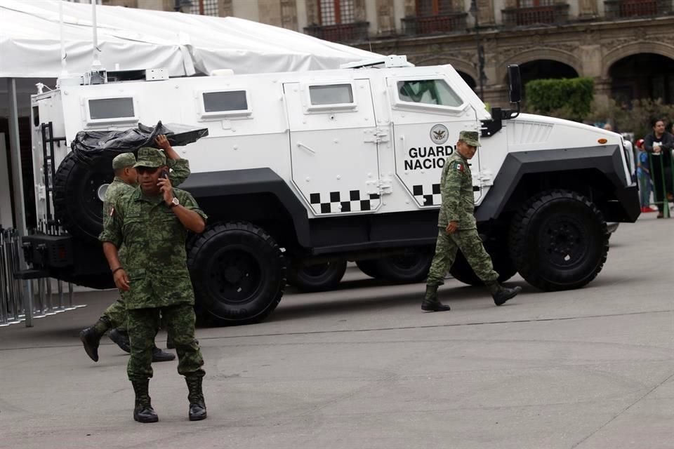 La exposición se abrirá al público, que podrá subirse a los vehículos y tomarse fotografías, hasta el lunes después del desfile.