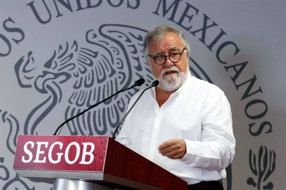 Alejandro Encinas en conferencia de prensa este domingo.