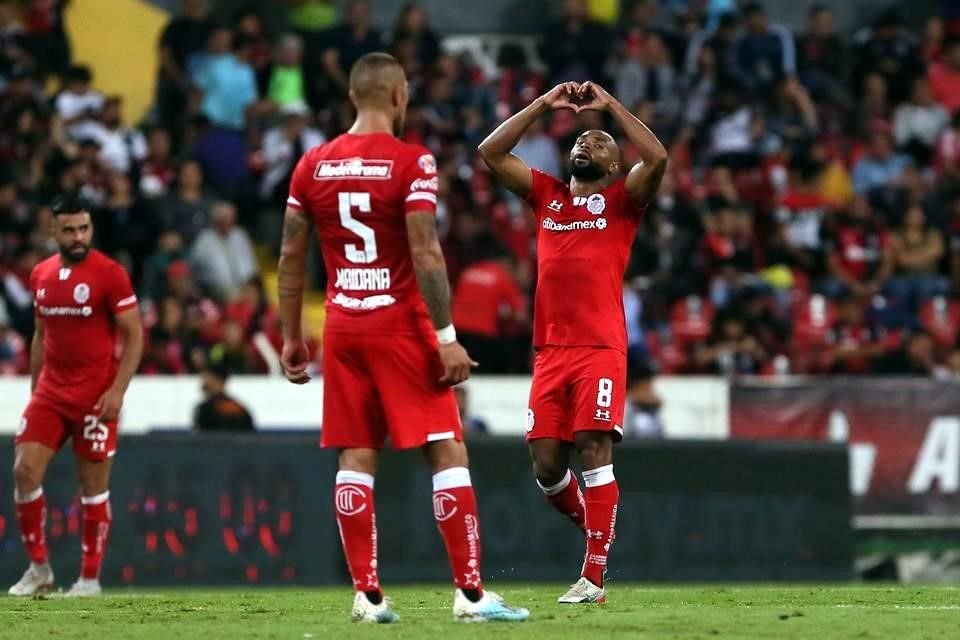 William da Silva anotó el gol para los Diablos Rojos.