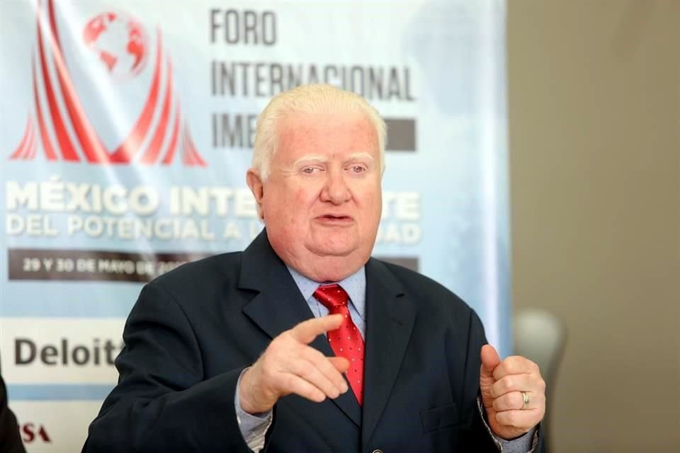 Gregorio Vázquez Alanís, presidente del comité técnico de sistema financiero del IMEF,  Grupo Monterrey.