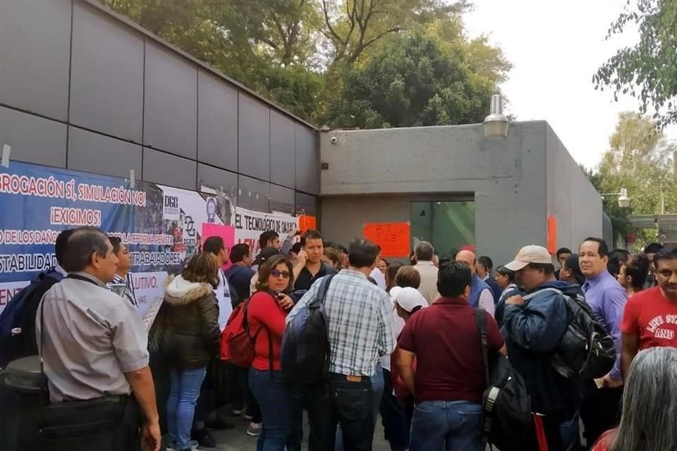 Los maestros tomaron las instalaciones de la SEP en la Ciudad de México.