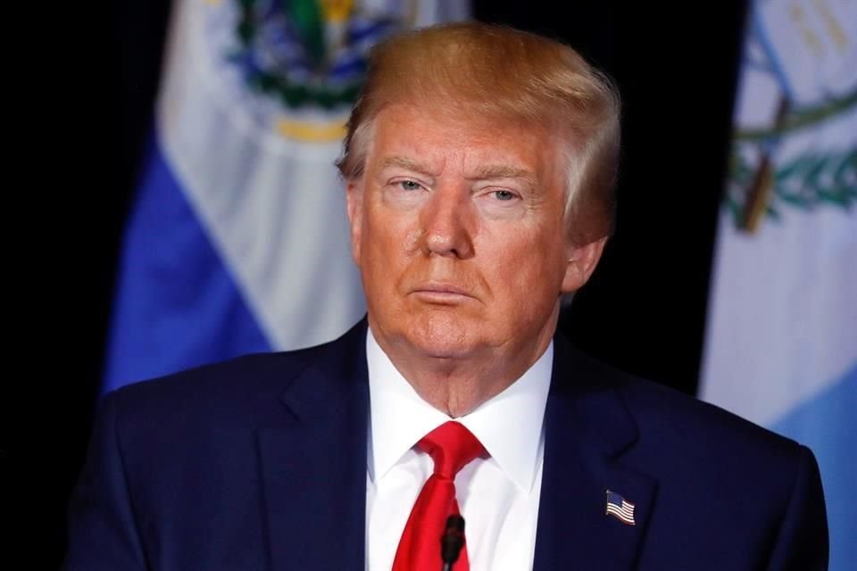 Una llamada de Donald Trump al Presidente de Ucrania está detrás del inicio del procedimiento para un juicio político.