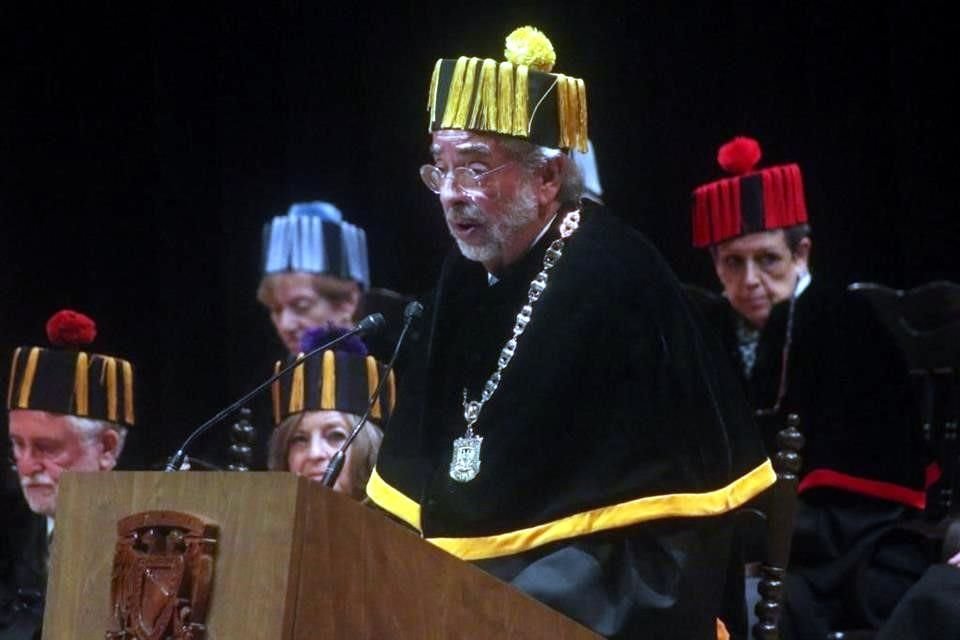 El Rector Graue durante la ceremonia de entrega de doctorados Honoris Causa a 10 personalidades.