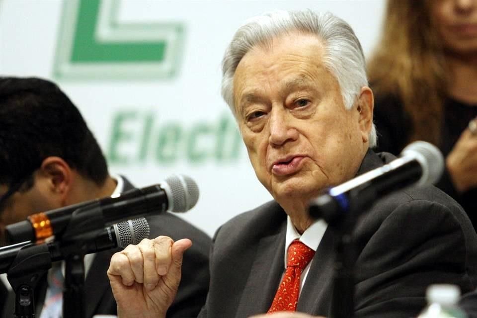 Manuel Bartlett, director de CFE, no detalló en qué áreas se realizará la inversión.