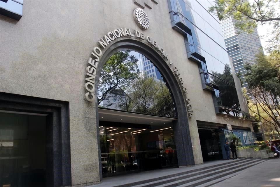 Durante el primer semestre de 2019, Conacyt transfirió al FCCyT 16 millones 422 mil 965 pesos, pero desde el 1 de julio pasado ha omitido otorgar el resto de los fondos.