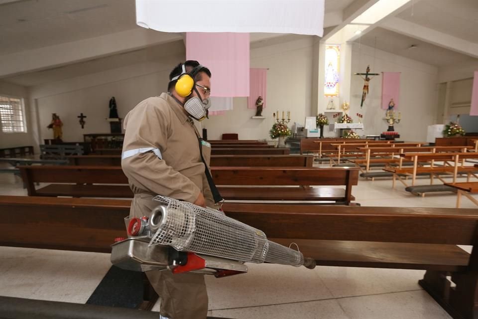 La parroquia de Nuestra Señora de la Salud está ubicada en Huentitán el Bajo, colonia en donde la SSJ ha reportado casos confirmados de la enfermedad.