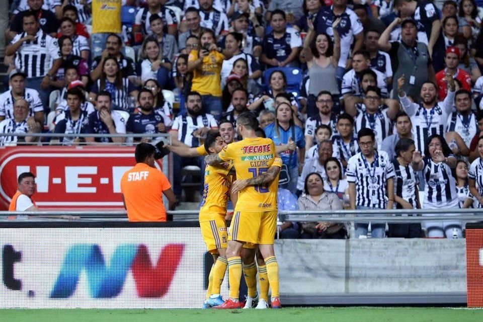 André-pierre Gignac anotó el segundo gol del Clásico Regio 123 para llegar a ocho en los derbis norteños.