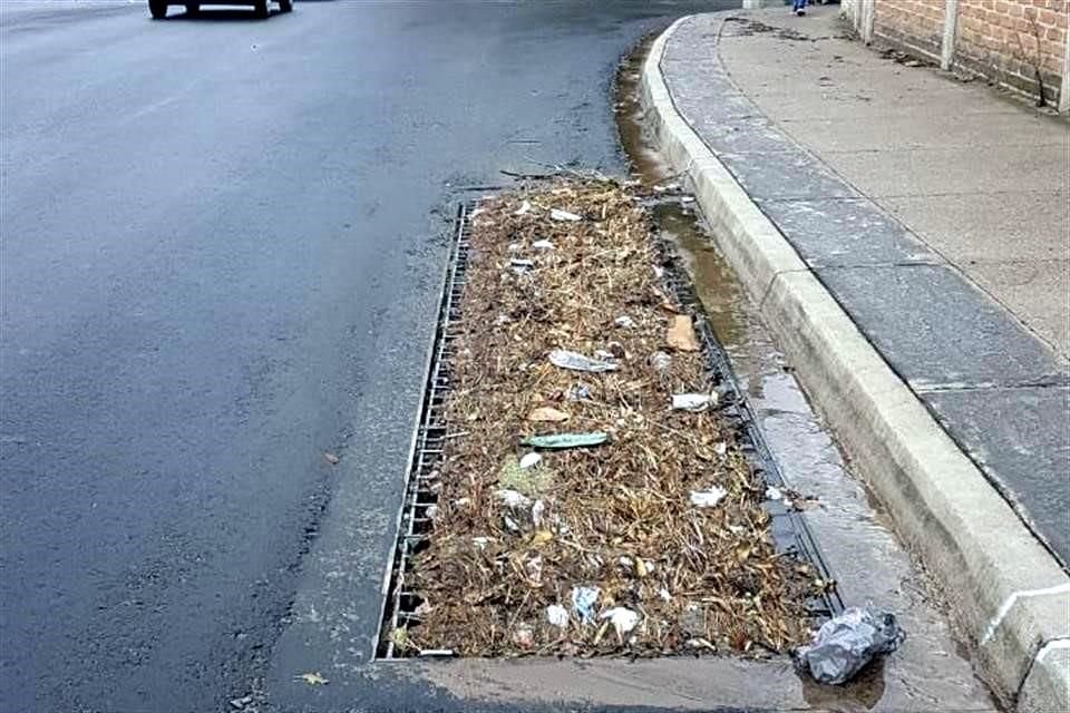 El Presidente Municipal, Salvador Zamora, informó vía redes sociales, que la situación ya estaba siendo atendida.