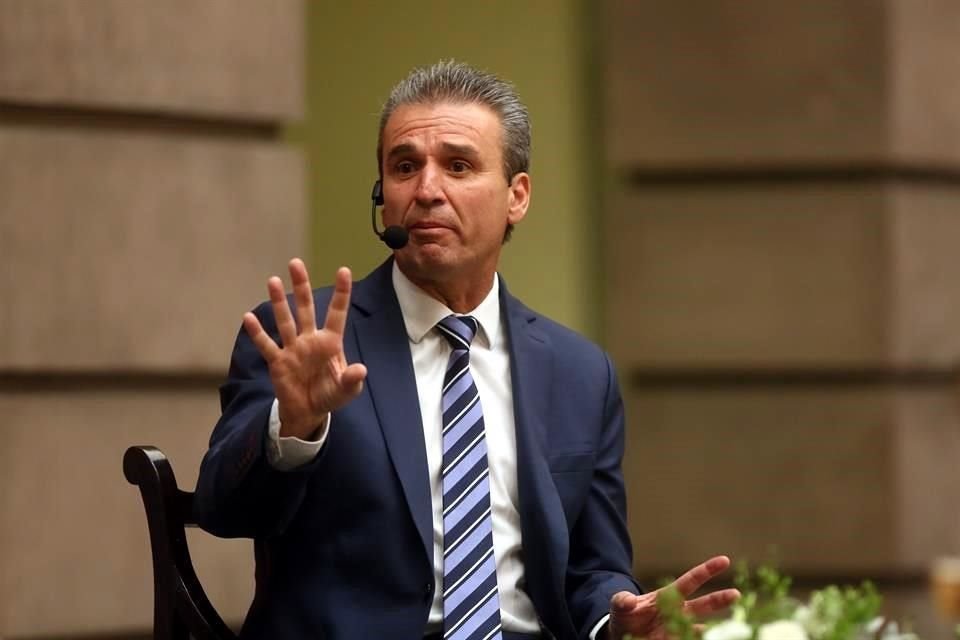 'La realidad es que no he tenido una plática directa', comentó De la Torre a CANCHA.