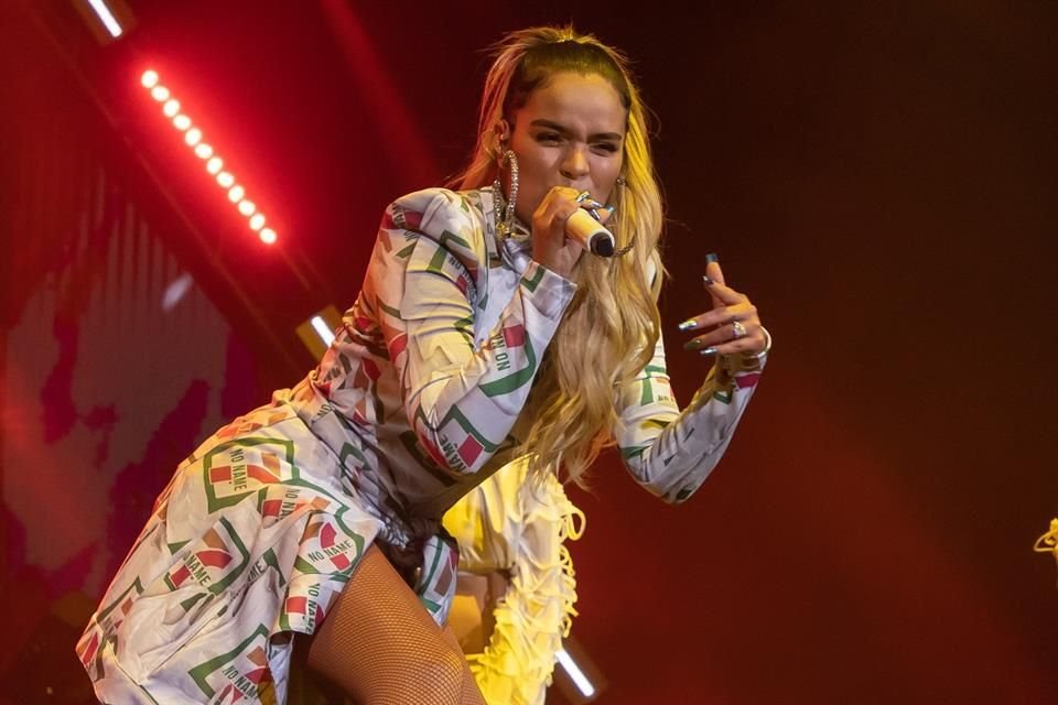 Carolina Giraldo Navarro (su nombre real) derrochó sensualidad durante hora y media de show.