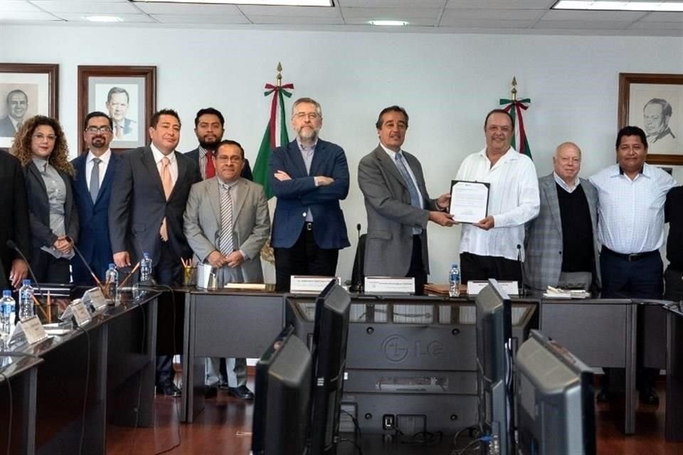 El sindicato llevó a cabo la validación de su contrato en la planta de cemento de Atotonilco, Hidalgo.