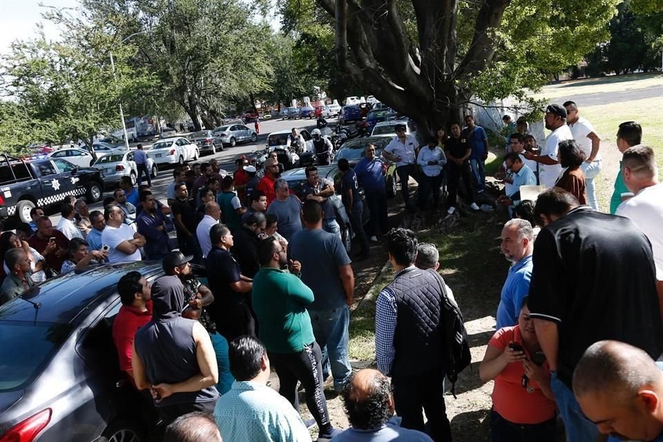 El contingente partió de la Plaza de Toros.
