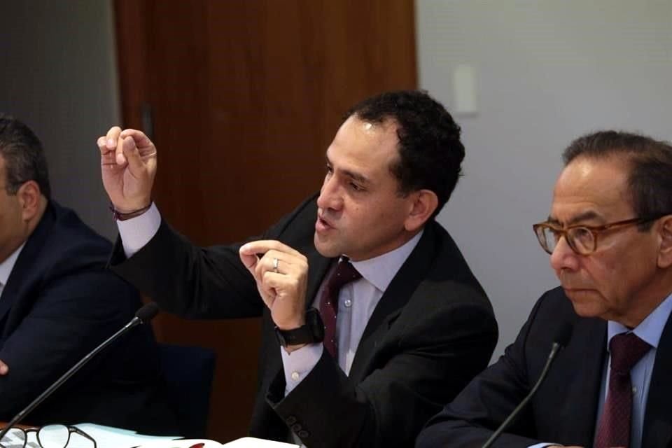 La primera subasta del segundo trimestre, la cual incluirá Cetes con plazo de 28, 91 y 182 días, será por un monto de 6 mil mdp, 13 mil 500 mdp y 14 mil 500 mdp, respectivamente.