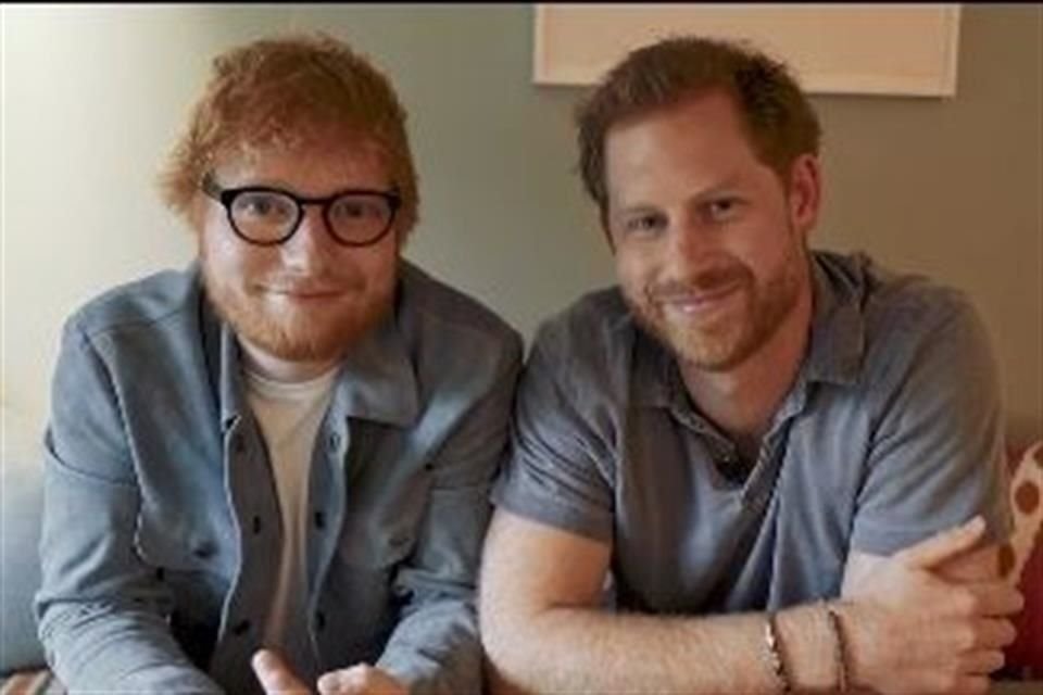 Sheeran y Enrique compartieron los perfiles de distintas organizaciones que apoyan a la salud mental.