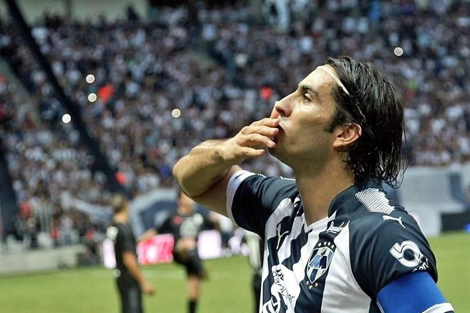 Después de anotar 83 goles como jugador de Rayados, De Nigris iniciará su etapa como parte de un cuerpo técnico.