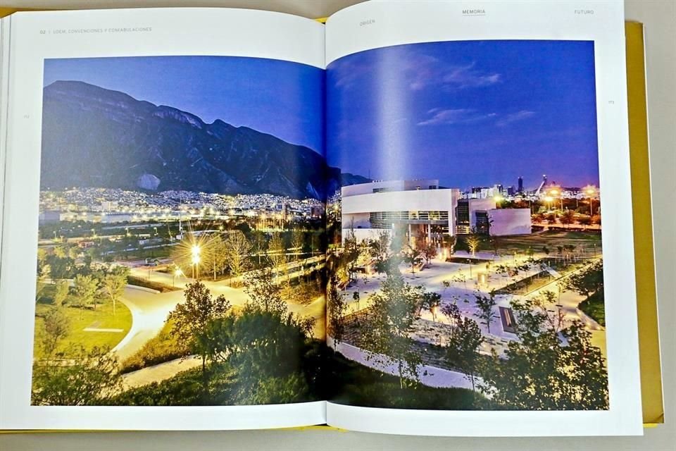 El libro describe el origen de la UDEM hace medio siglo  y su evolución.