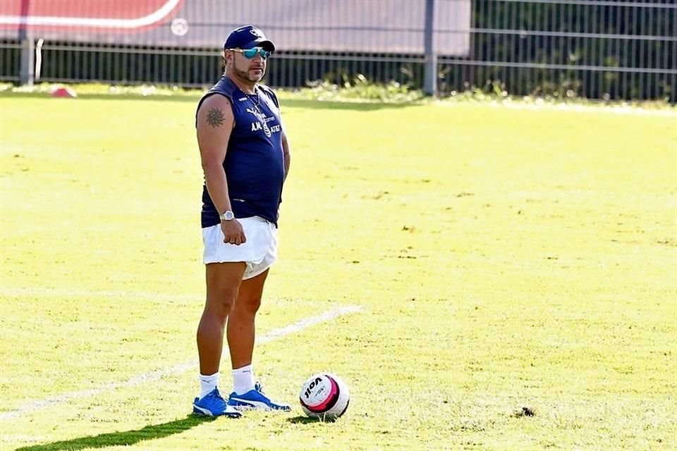 Antonio Mohamed se reencontrará esta mañana con la mayoría de los jugadores que dirigió en su primera etapa con Rayados.