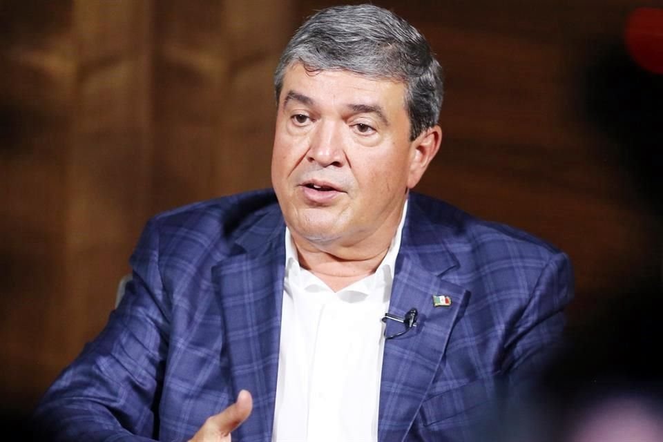 Manuel González, Secretario General de Gobierno.
