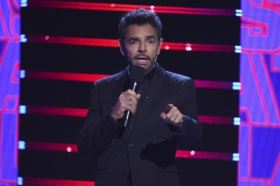 Eugenio Derbez y Jacky Bracamontes fueron los presentadores de la gala.