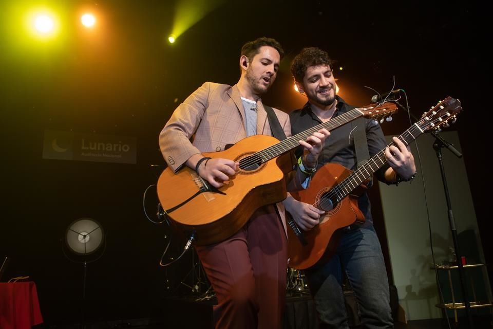 El dueto presentó sus éxitos en el Lunario del Auditorio Nacional.