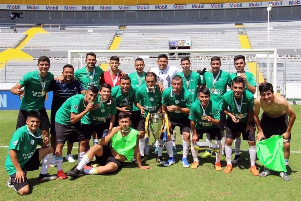 Trece miembros del equipo Coyotl forman parte de la nómina del Ayuntamiento de Tlajomulco, 10 de ellos dados de alta el mismo día y con el mismo sueldo.
