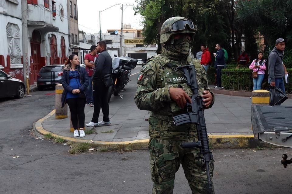 Marinos establecieron un perímetro de seguridad y cerraron Jesús Carranza, Matamoros, Comonfort, Estanquillo y Libertad