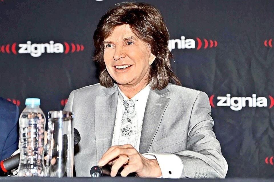 Camilo Blanes, hijo del cantante, dijo que el ídolo reposará junto a sus padres en un columbario.
