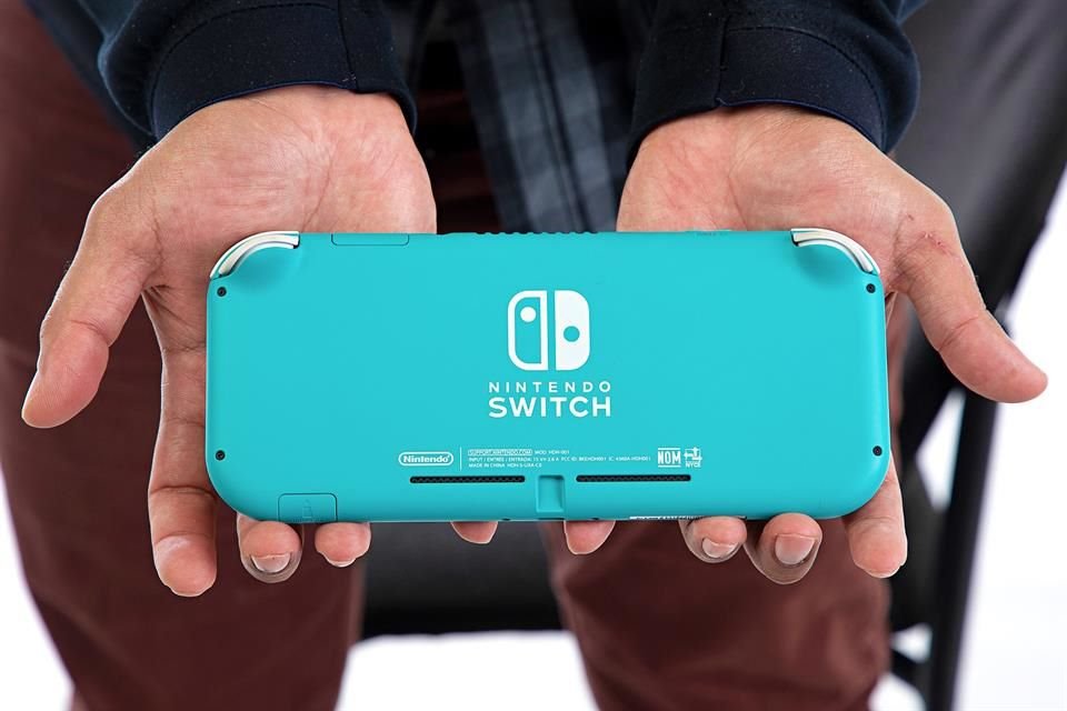 La Nintendo Switch Lite dejó el soporte para jugar en el modo Table-top para ofrecer una experiencia completamente portátil