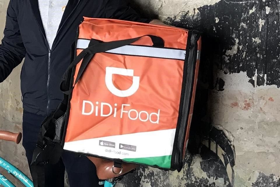 En CDMX, el costo promedio de envío es de 20 pesos y el tiempo de entrega es de entre 25 y 35 minutos. 