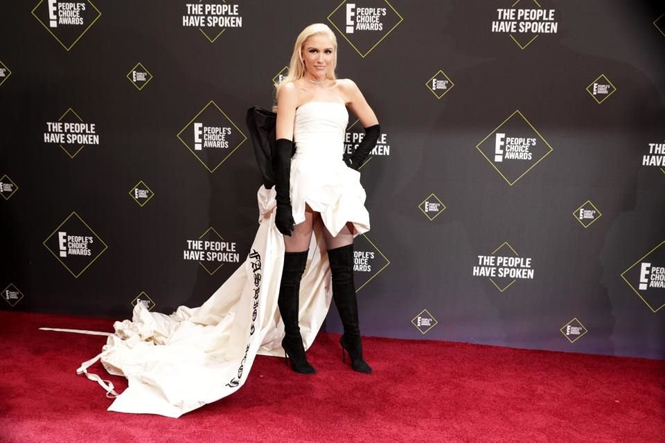 Gwen Stefani fue reconocida por su éxito e influencia en el mundo de la moda.