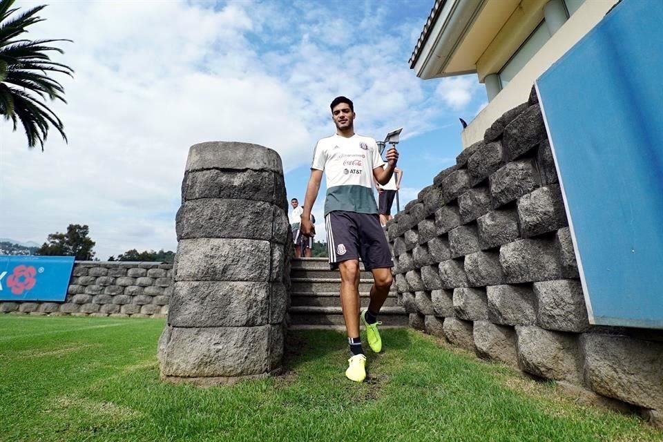 Jiménez reportó con el Tri.
