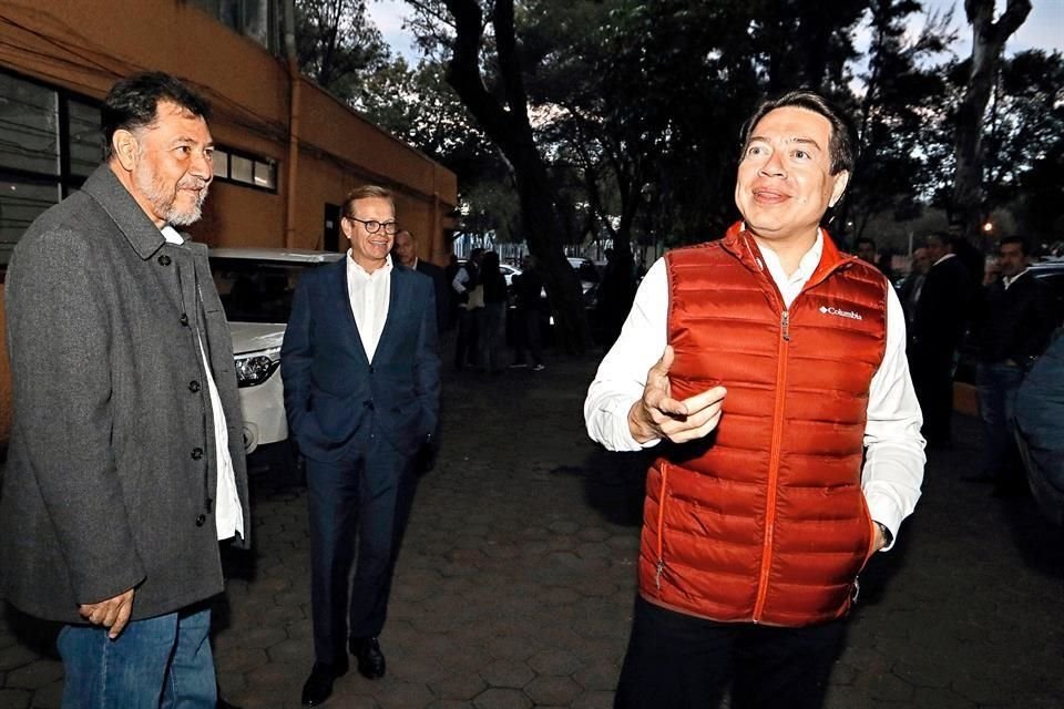 Sin definir aún montos y a dónde se destinarán los cambios, el coordinador de Morena, Mario Delgado, llamó a cerrar filas en torno al dictamen que hoy jueves les presente Hacienda.