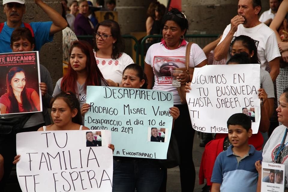 Activistas reprocharon la indiferencia de la Fiscalía Especializada en Personas Desaparecidas para hacer su trabajo.