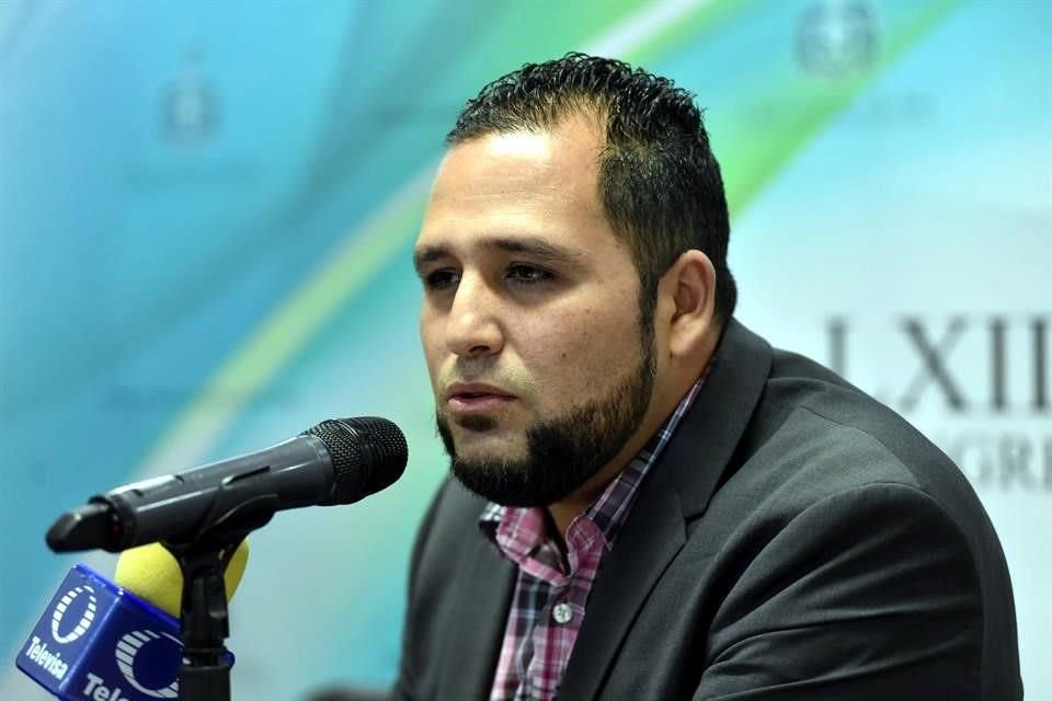 El legislador emecista Javier Romo presentó una iniciativa ante la Asamblea local para que, si el Pleno lo avala, se requiera a la Federación emprender acciones para sancionar a los responsables.