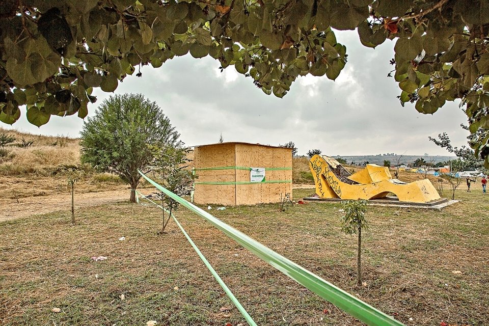 De acuerdo con el Municipio, aunque sabían que no podría edificarse una base, cedieron el terreno ante la 'insistencia' de la corporación federal.
