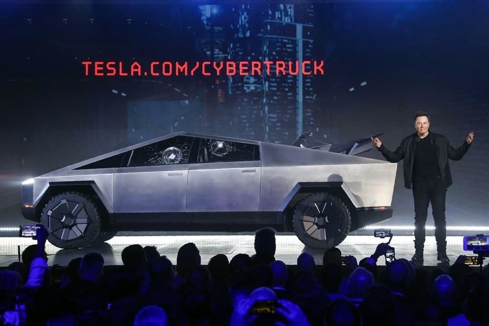 Elon Musk, presidente ejecutivo de Tesla, durante la presentación del Cybertruck.