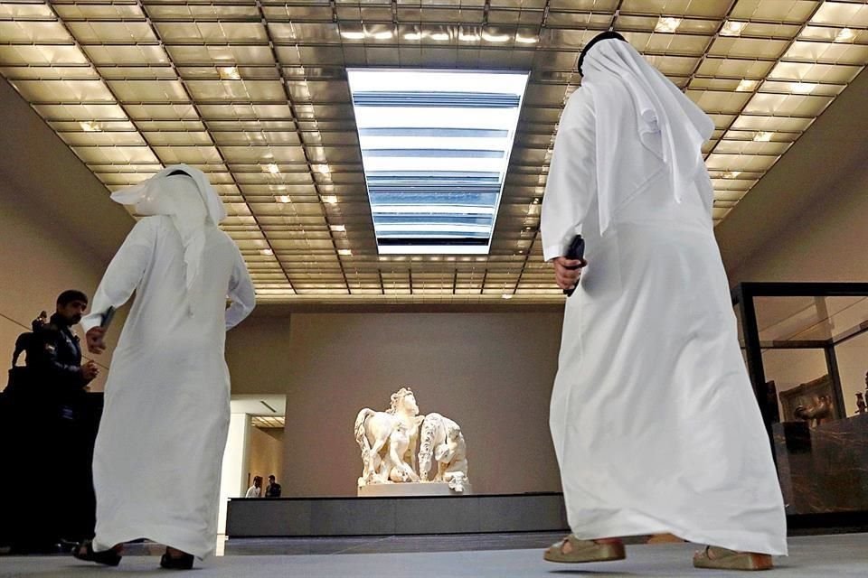 La franquicia del Museo del Louvre abrió sus puertas en 2017 en la capital de los Emiratos Árabes Unidos.